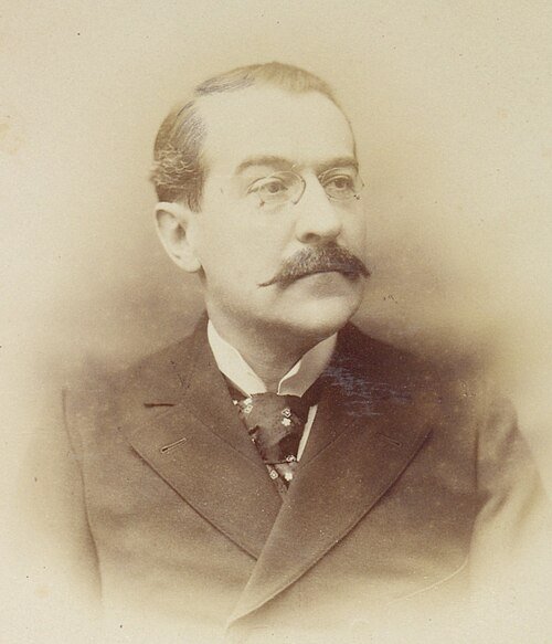 Photographic portrait of Émile Picard